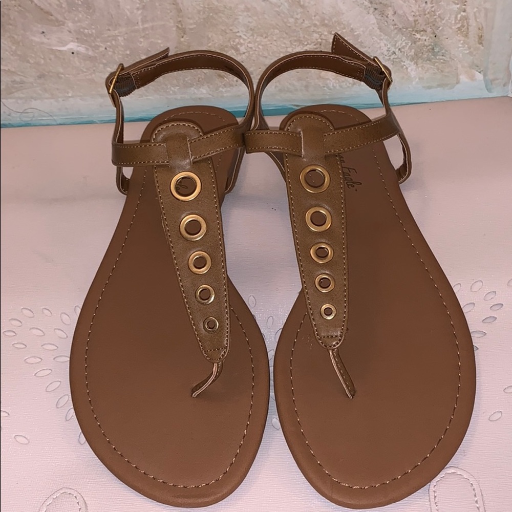 American Eagle Sandals Size 10